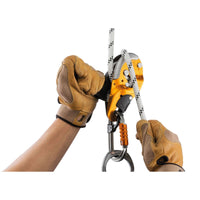 I’D® S - Self-braking Descender for 10 to 11.5mm Diameter Ropes