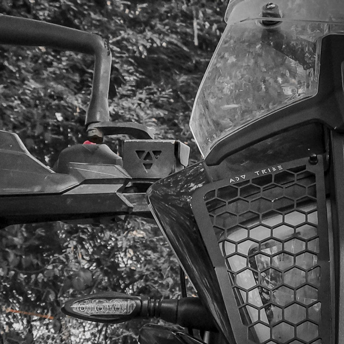 Front Brake Reservoir Cover for Triumph Speed 400 - OutdoorTravelGear.com